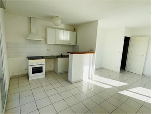 t3 à la location -   11400  CASTELNAUDARY, surface 63 m2 location t3 - UBI443379086